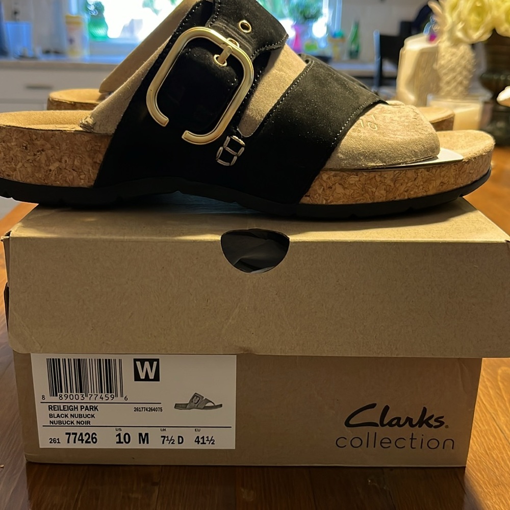NIB Clarks Reileigh Park Nubuck Leather Thong Sandals Black Size 10 - Picture 3 of 9